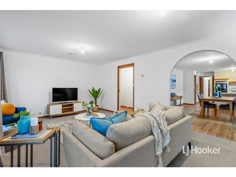 15 Creswell Court, Altona Meadows VIC 3028