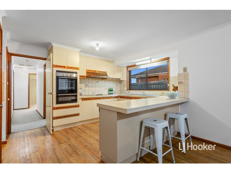 15 Creswell Court, Altona Meadows VIC 3028