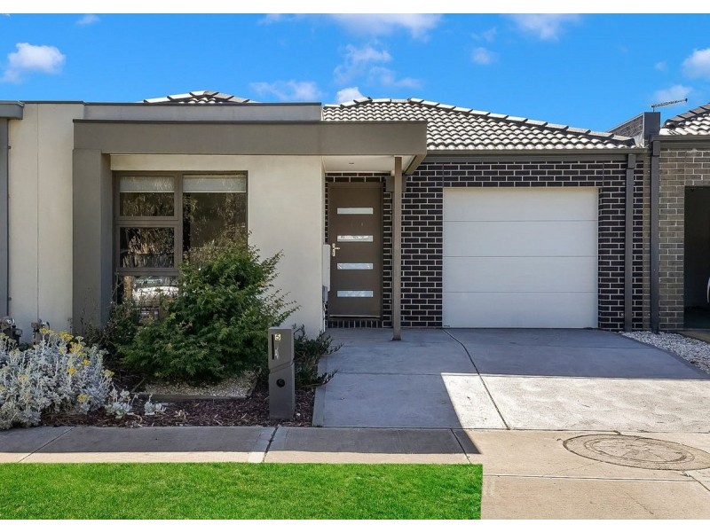 5 Sissinghurst Street, Truganina VIC 3029