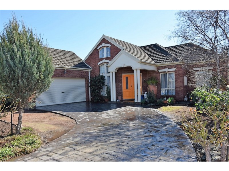 11 Wakefield Court, Point Cook VIC 3030