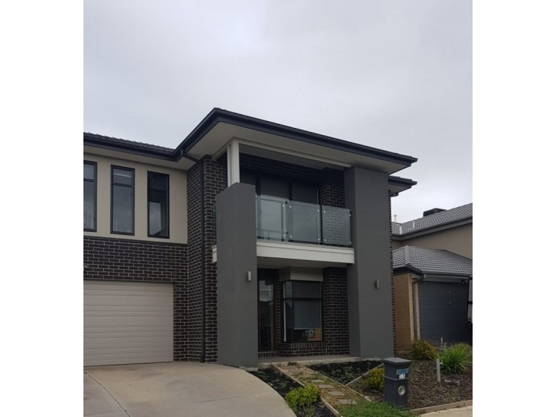 12 Seedgrass Street, Point Cook VIC 3030
