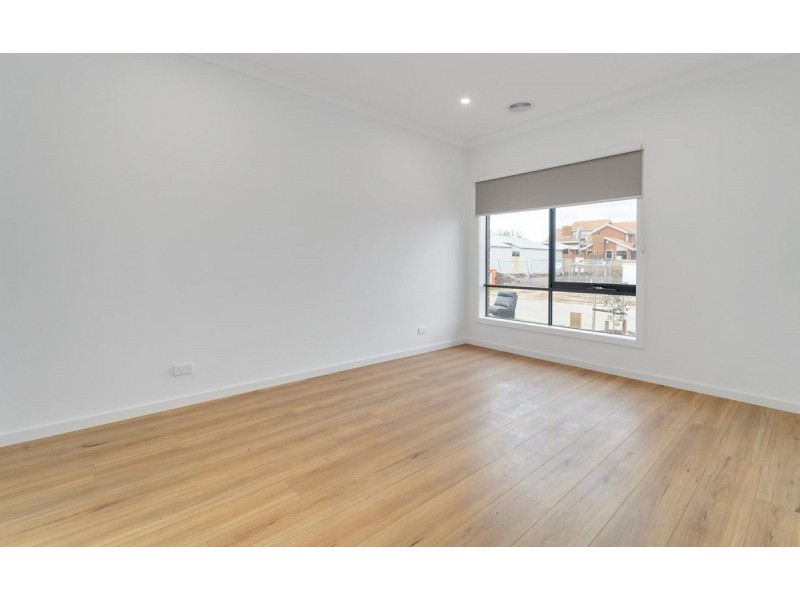 76 Surin Road, Tarneit VIC 3029