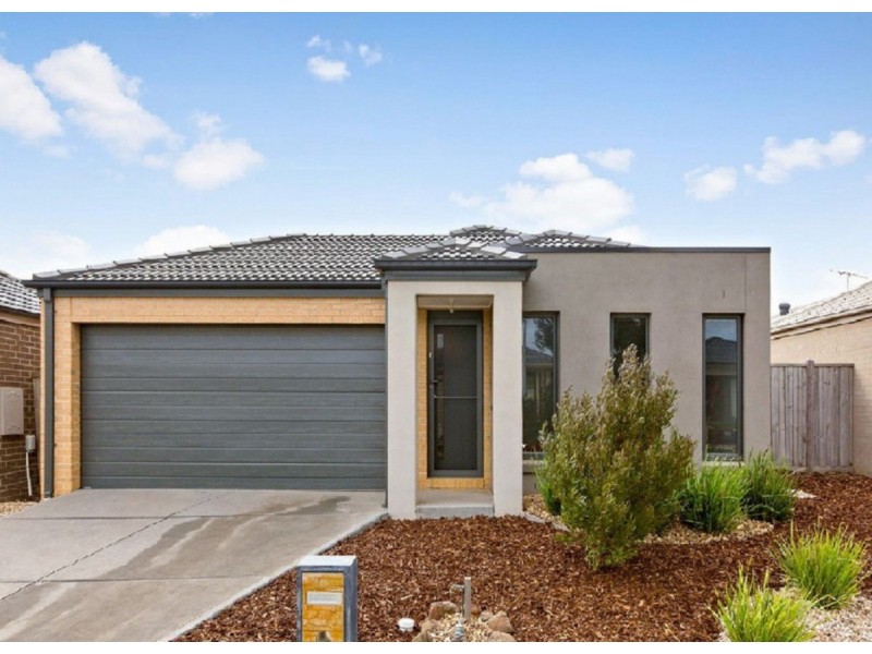 35 Seagrass Crescent, Point Cook VIC 3030