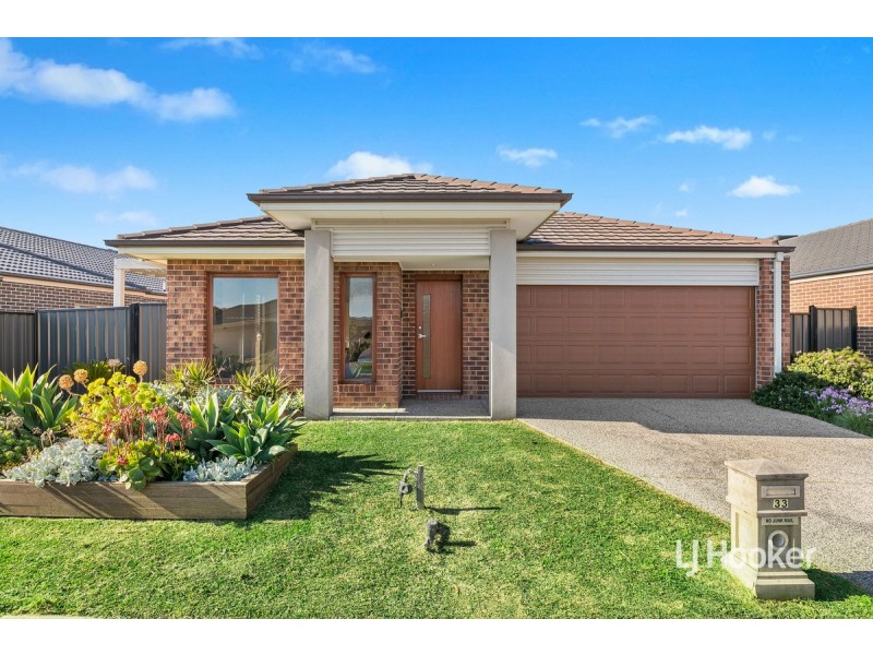 33 Regal Road, Point Cook VIC 3030