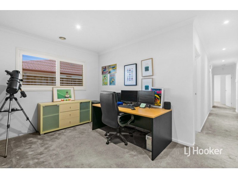 6 Saffron Place, Point Cook VIC 3030