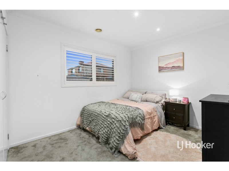 6 Saffron Place, Point Cook VIC 3030