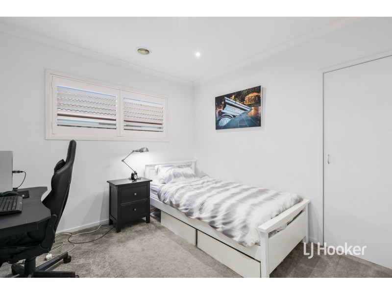 6 Saffron Place, Point Cook VIC 3030