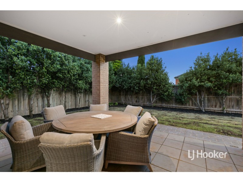 6 Saffron Place, Point Cook VIC 3030