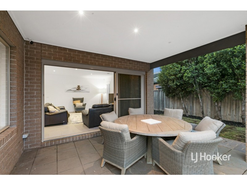 6 Saffron Place, Point Cook VIC 3030