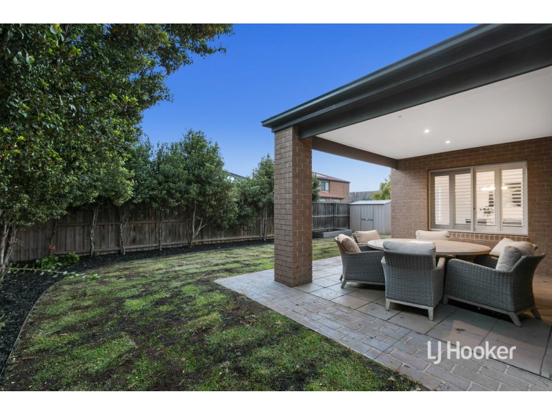 6 Saffron Place, Point Cook VIC 3030