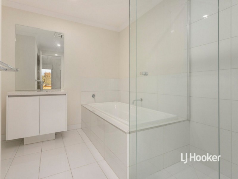 88 Ashcroft Avenue, Williams Landing VIC 3027