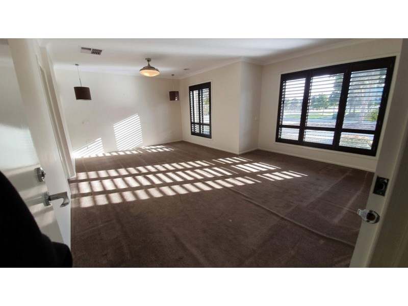 61 Florey Avenue., Point Cook VIC 3030