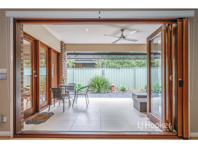 13 Vaughan Chase, Wyndham Vale VIC 3024