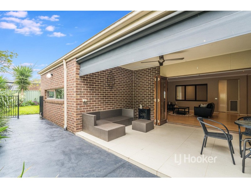 13 Vaughan Chase, Wyndham Vale VIC 3024