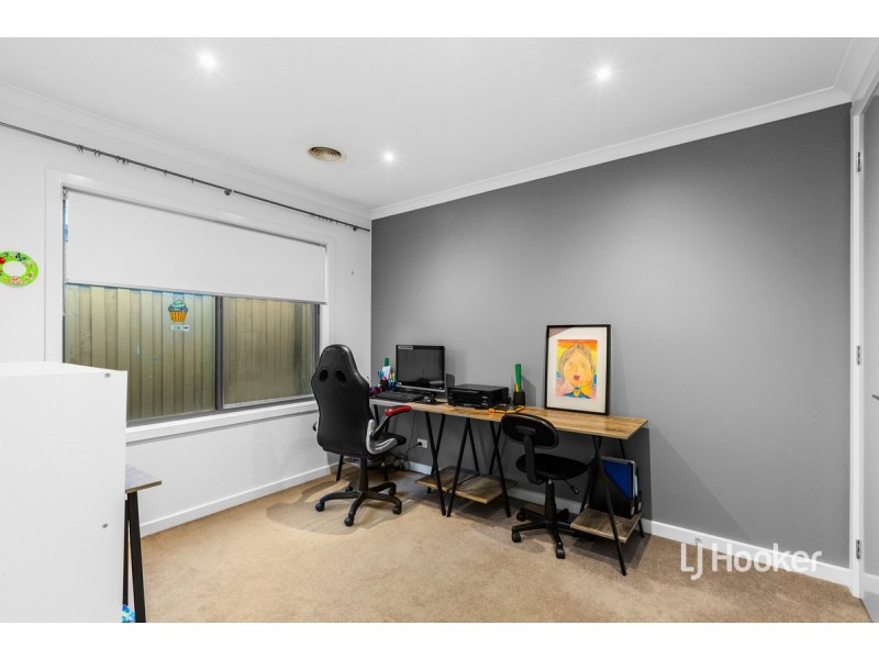 16 Lincolnheath Boulevard, Point Cook VIC 3030
