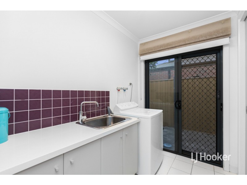 16 Lincolnheath Boulevard, Point Cook VIC 3030