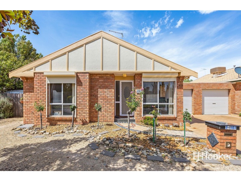2/107 Seabrook Boulevard, Seabrook VIC 3028