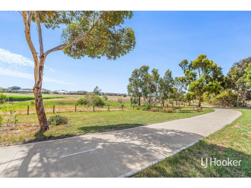 2/107 Seabrook Boulevard, Seabrook VIC 3028