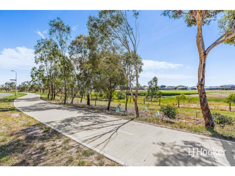 2/107 Seabrook Boulevard, Seabrook VIC 3028