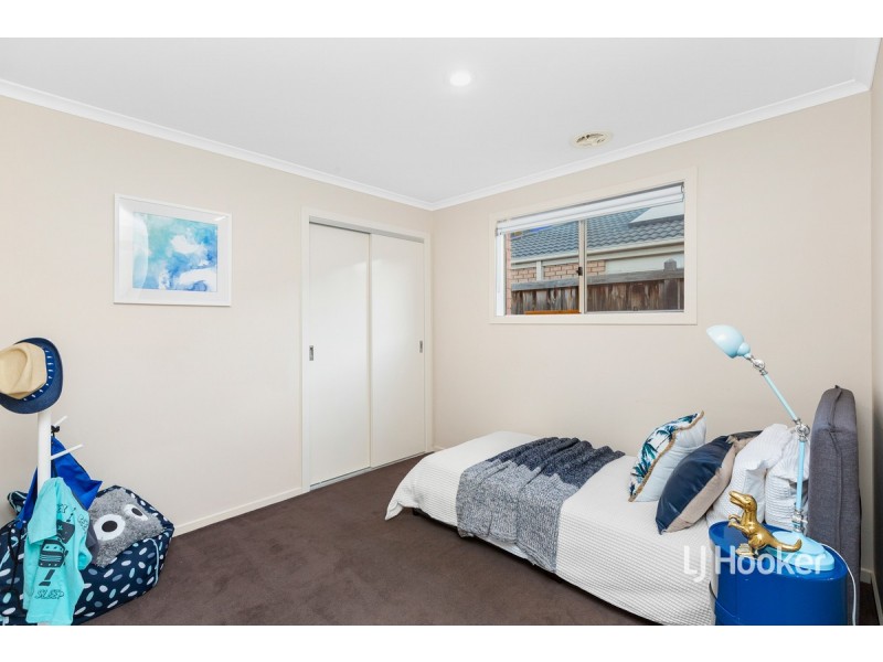 10 Peppers Avenue, Point Cook VIC 3030