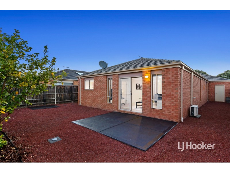 10 Peppers Avenue, Point Cook VIC 3030
