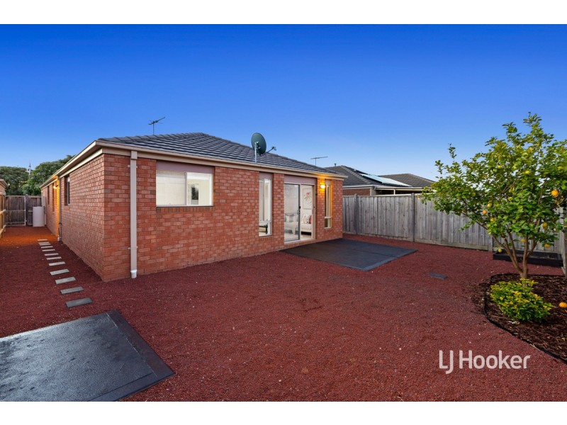 10 Peppers Avenue, Point Cook VIC 3030