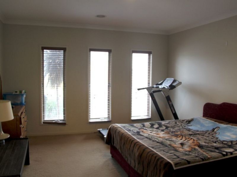 74 Juniper Avenue, Point Cook VIC 3030