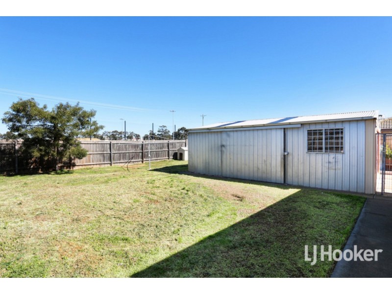 15 Hawkesbury Road, Werribee VIC 3030