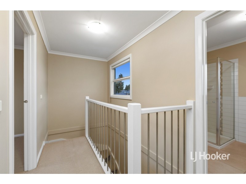 9 Vali Road, Craigieburn VIC 3064