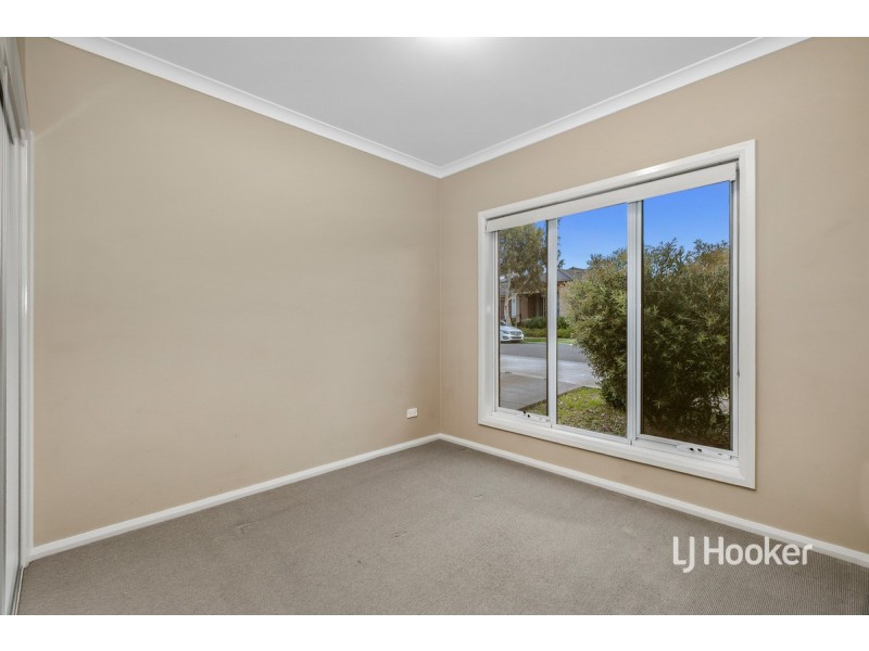 9 Vali Road, Craigieburn VIC 3064