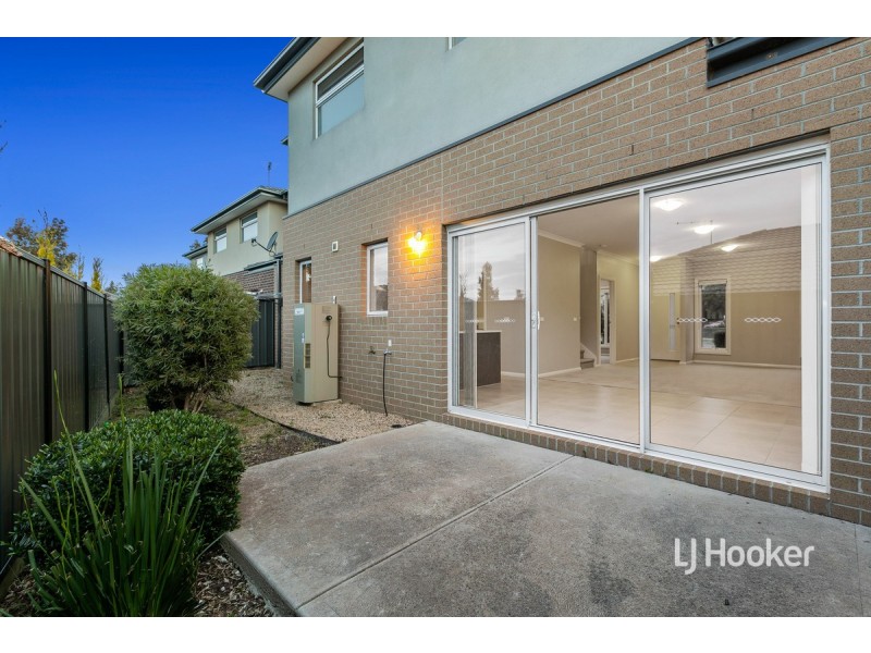 9 Vali Road, Craigieburn VIC 3064