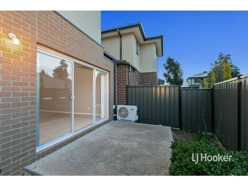 9 Vali Road, Craigieburn VIC 3064