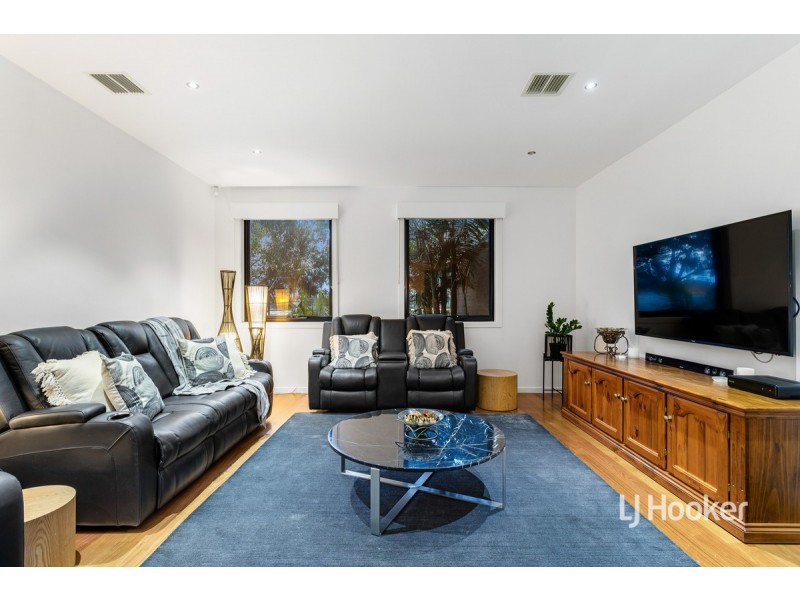 20-22 Featherbrook Drive, Point Cook VIC 3030