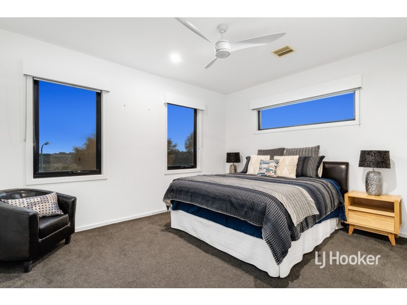 20-22 Featherbrook Drive, Point Cook VIC 3030