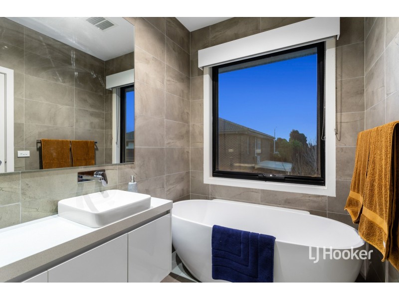 20-22 Featherbrook Drive, Point Cook VIC 3030