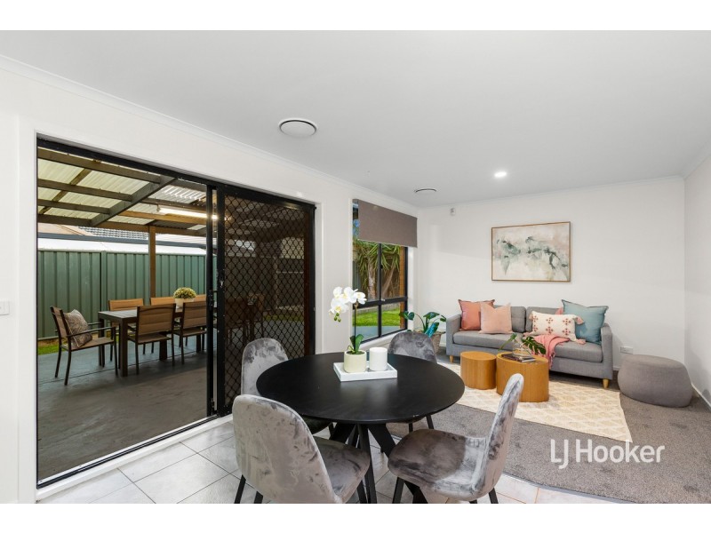 38 Canonbury Circle, Seabrook VIC 3028