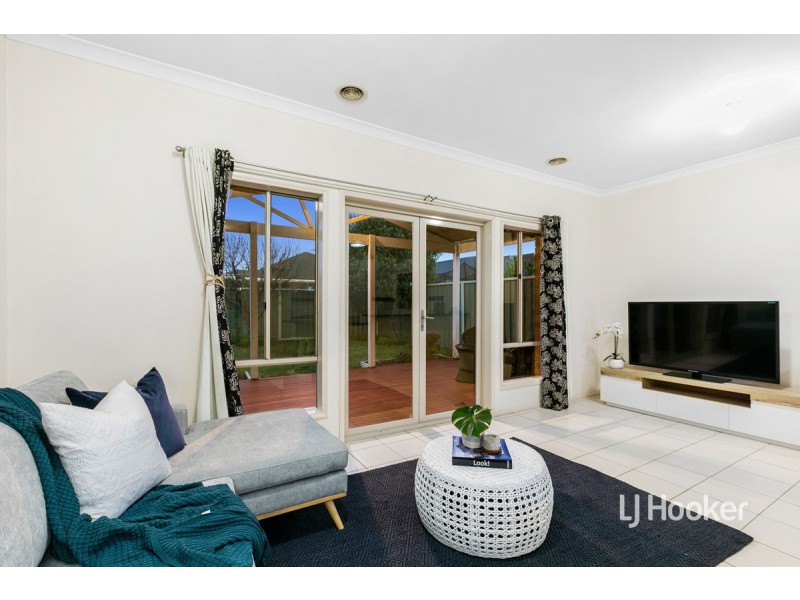 7 Hyde Park Terrace, Point Cook VIC 3030