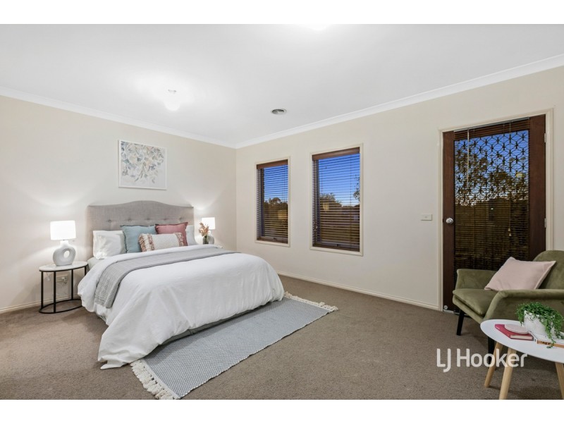 7 Hyde Park Terrace, Point Cook VIC 3030