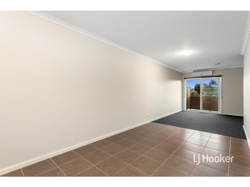 33 Chanticleer Drive, Mernda VIC 3754