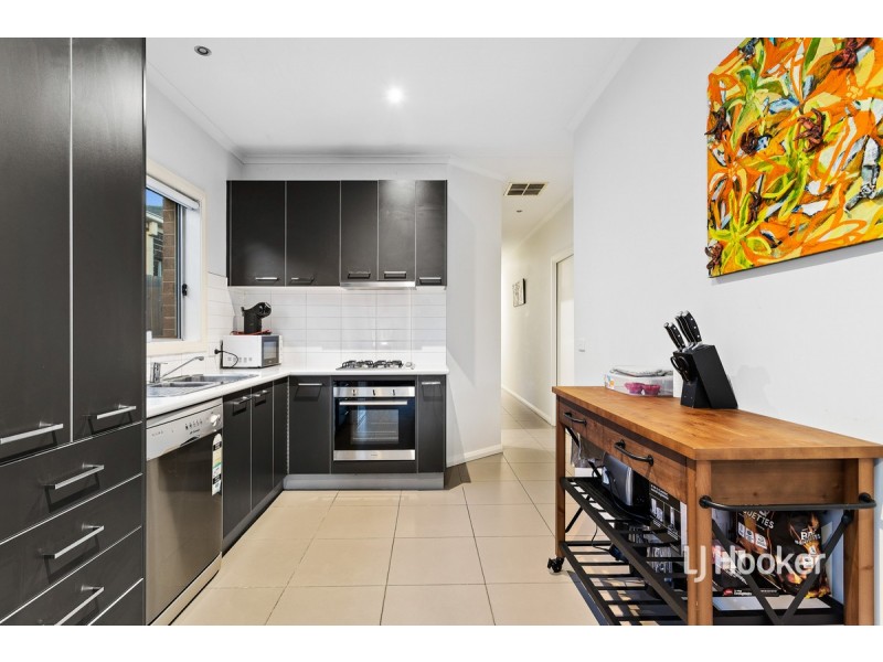 2/33 Memphis Drive, Truganina VIC 3029