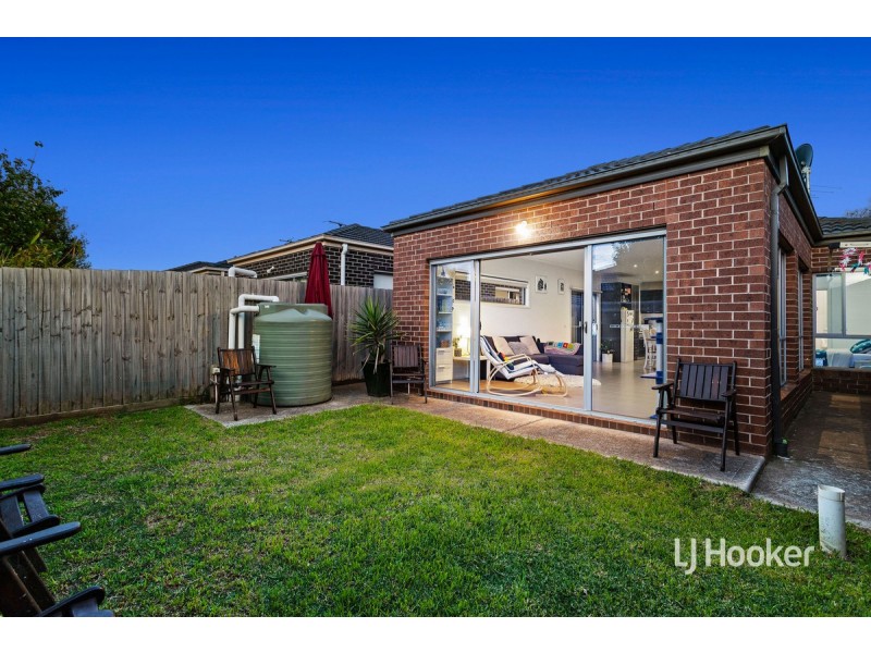 2/33 Memphis Drive, Truganina VIC 3029