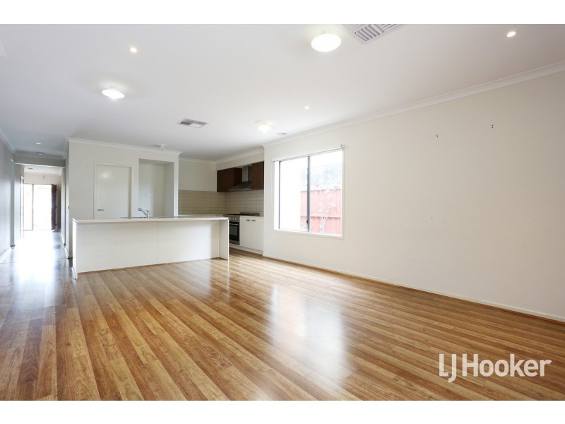 11 Marble Road, Point Cook VIC 3030