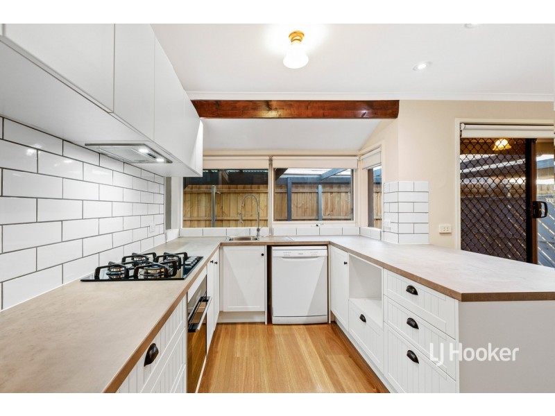 20 Sunbird Crescent, Hoppers Crossing VIC 3029