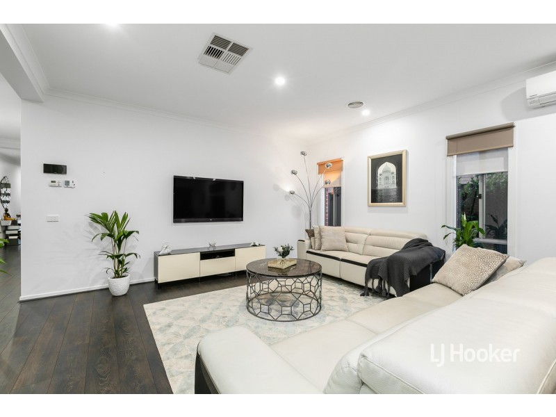 4 Countess Place, Point Cook VIC 3030
