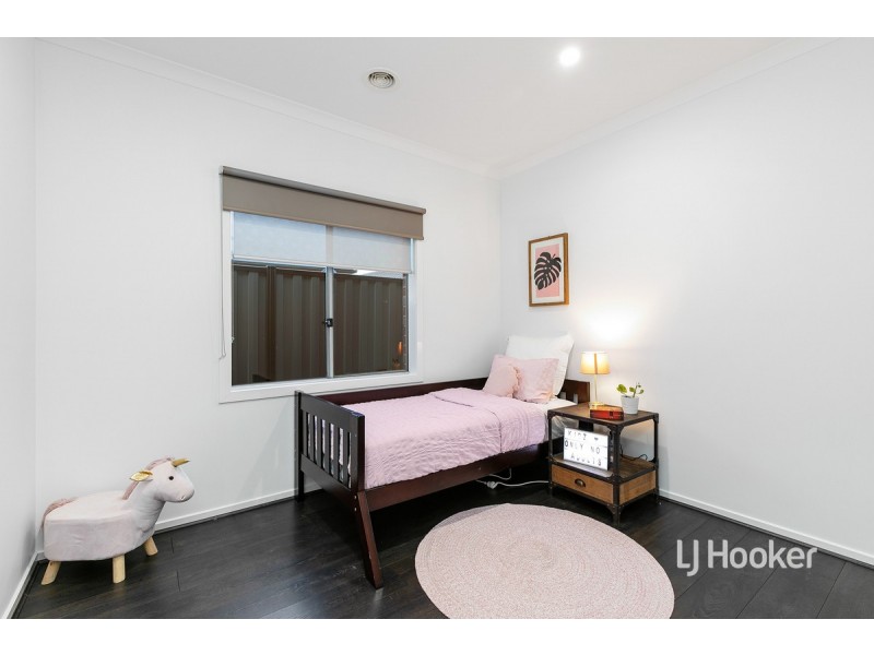 4 Countess Place, Point Cook VIC 3030