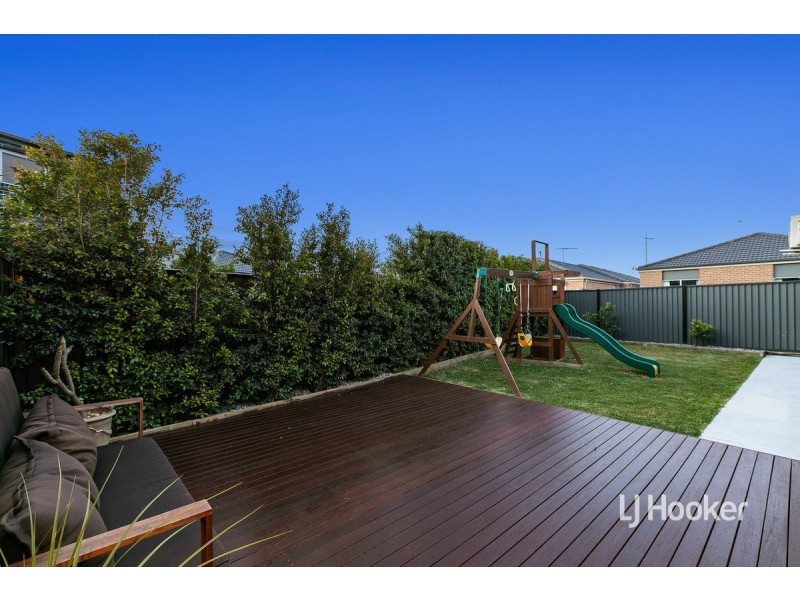 4 Countess Place, Point Cook VIC 3030