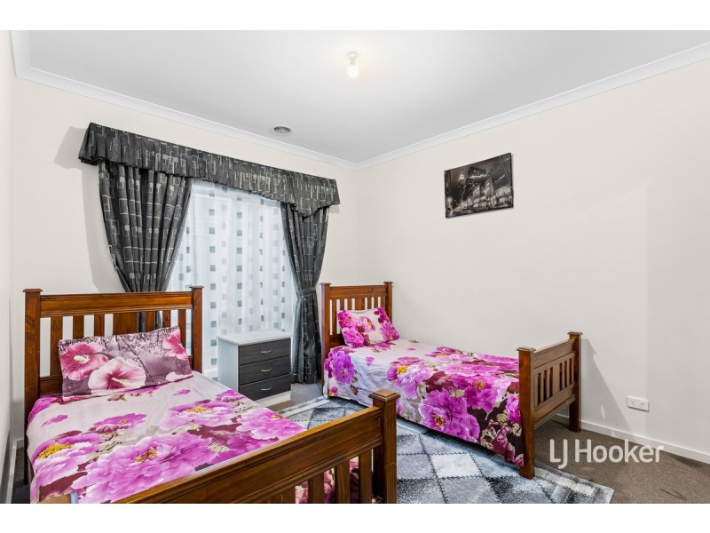 11 Viscosa Road, Brookfield VIC 3338