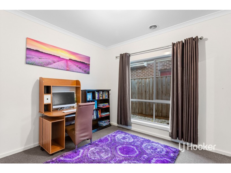 11 Viscosa Road, Brookfield VIC 3338