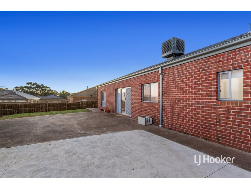 11 Viscosa Road, Brookfield VIC 3338