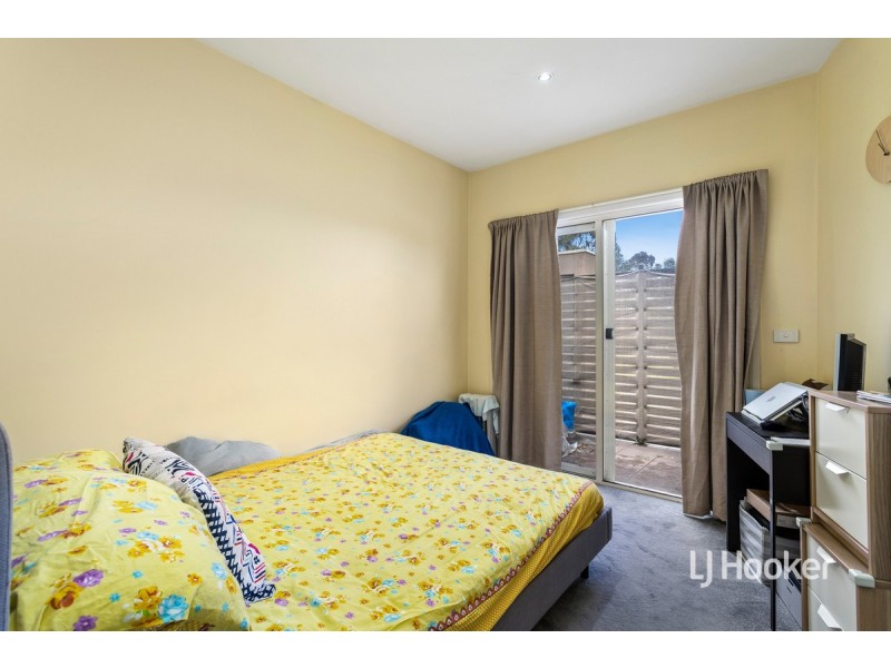8/42 Nolan Avenue, Brooklyn VIC 3012